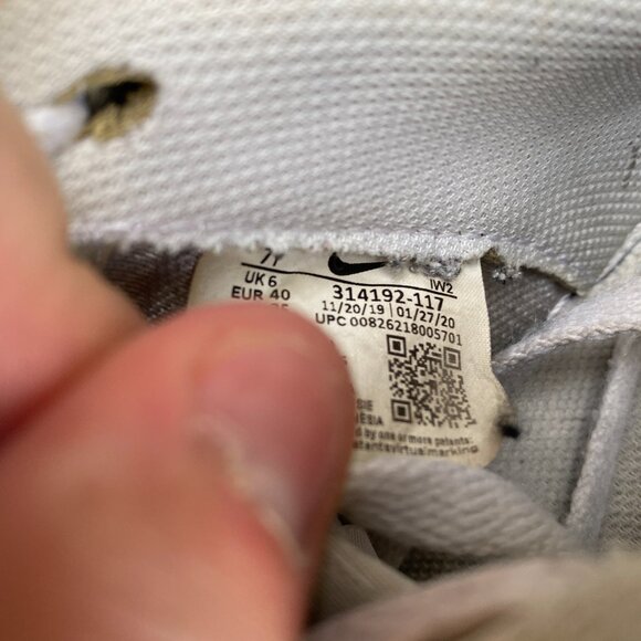 Nike Air Force 1 Low White Size 7 - Picture 2 of 8